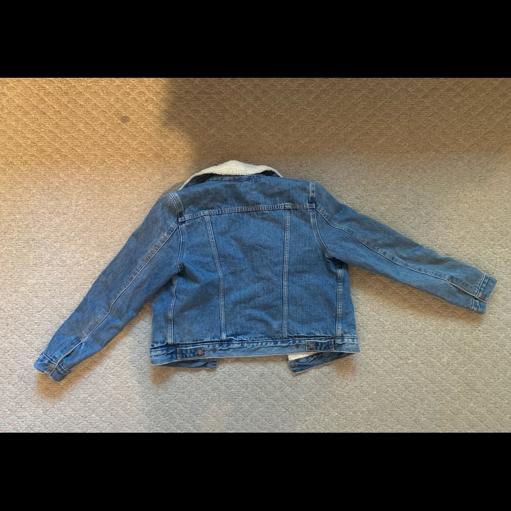 Levi’s women’s original Sherpa trucker jacket large - Picture 3 of 6